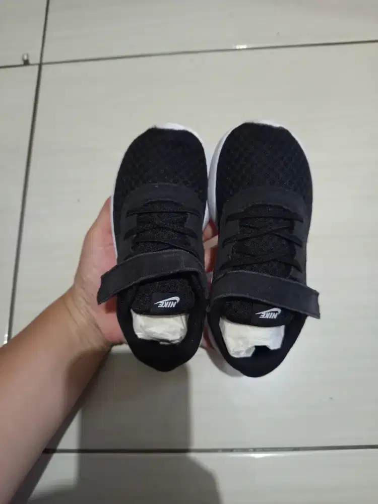 Preloved sepatu nike
