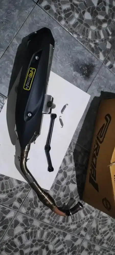 KNalpot ROB1 ADV160