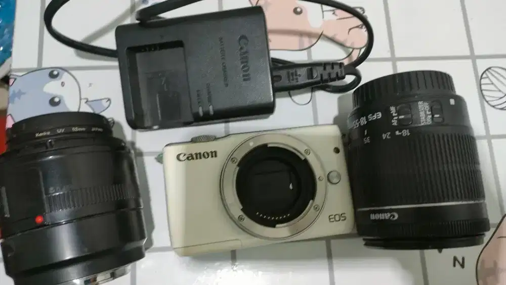 CANON M10 LENSA FIX DAN KIT