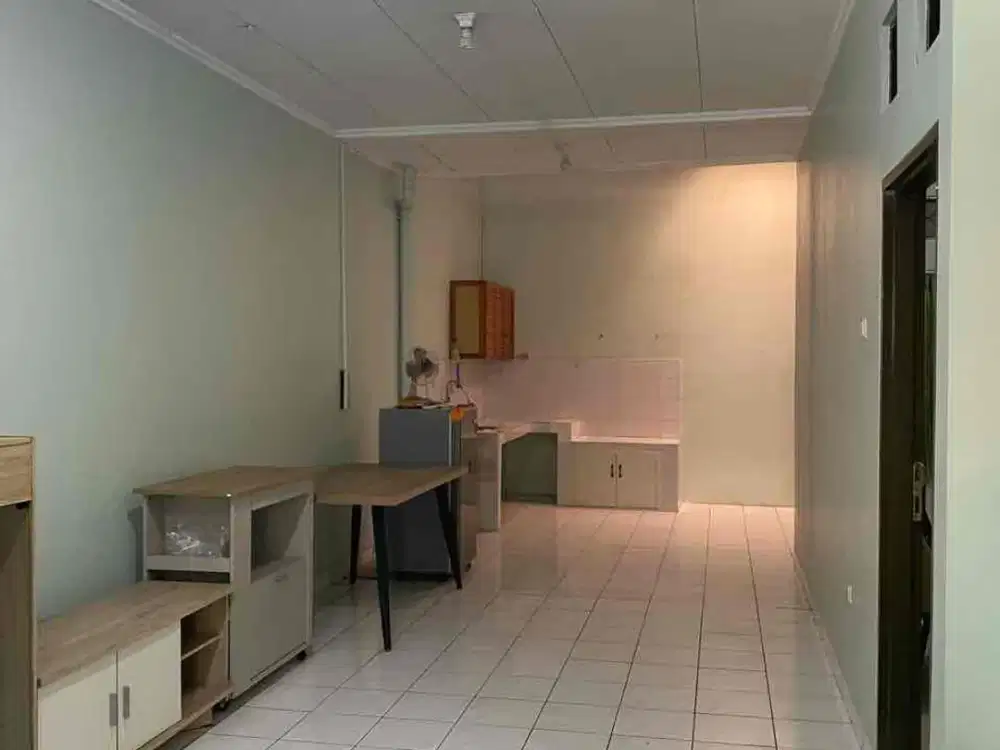 Dijual Rumah Lebar 6 Siap Huni 1Man daerah Jakarta Barat