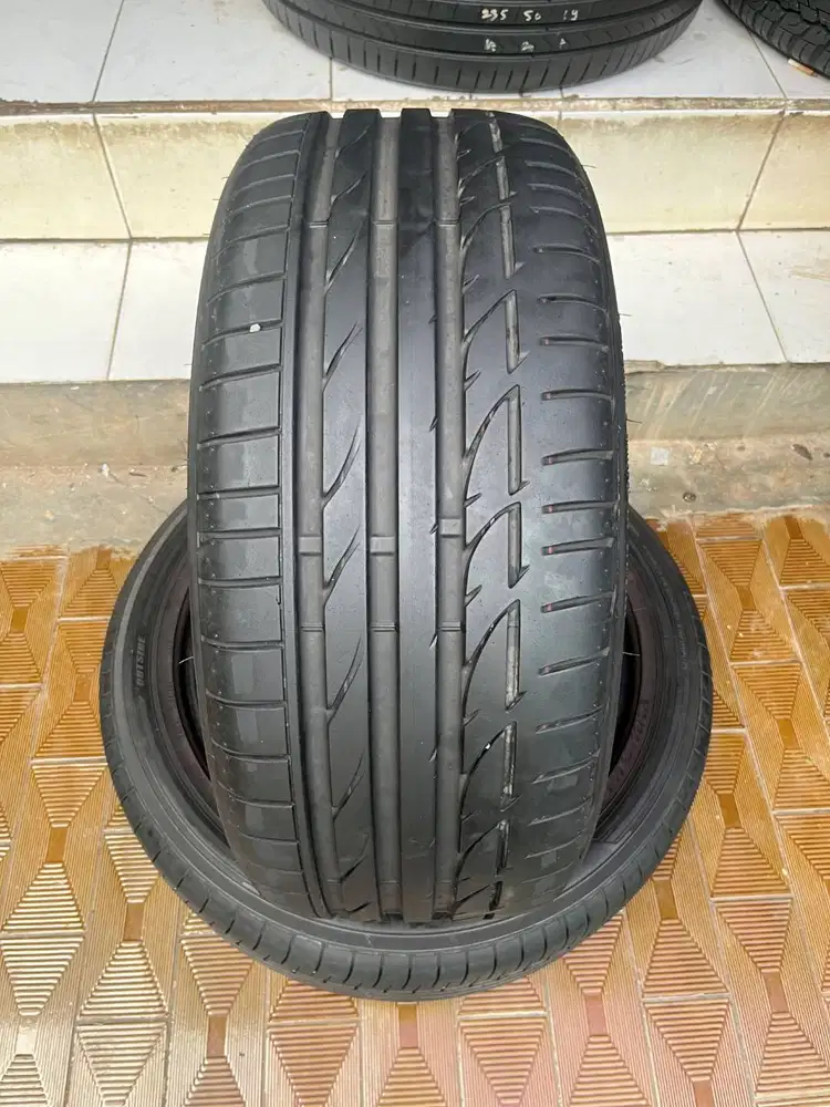 Ban Bridgestone Potenza S001 RFT 245 40 r18 1Pcs