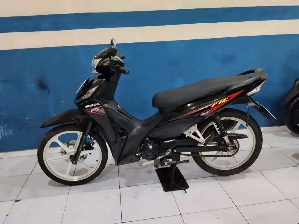 jual cepat Honda Revo injeksi 2019 siap pakai super mulus