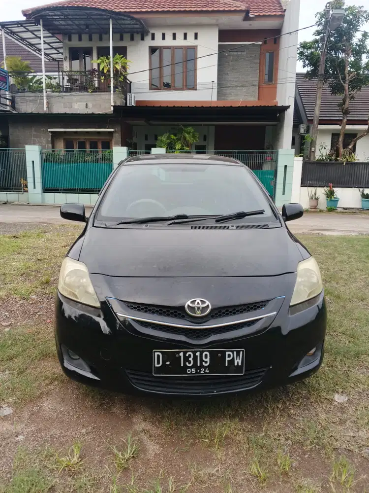 Toyota Limo 2012 Bensin