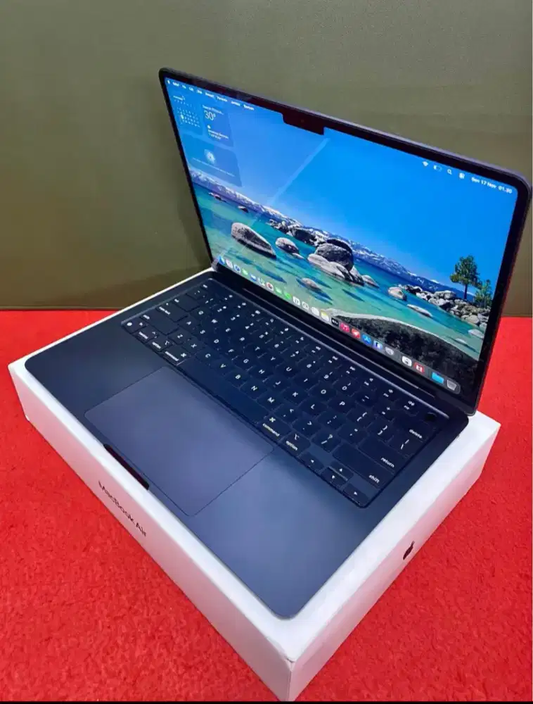 Macbook Air M2 16/256 Like New Resmi Indo