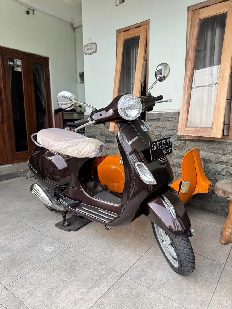 Vespa Lx 150 Injeksi Th 2012 Asli AB Tangan 1 Istimewa