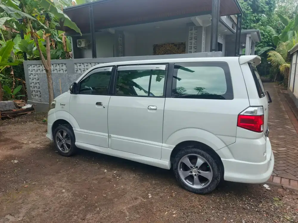 Suzuki APV 2011 Bensin