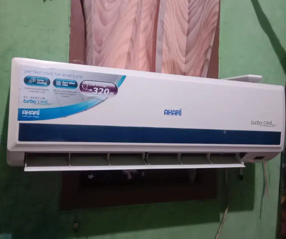 AC akari 1/2 pk lowwatt dingin