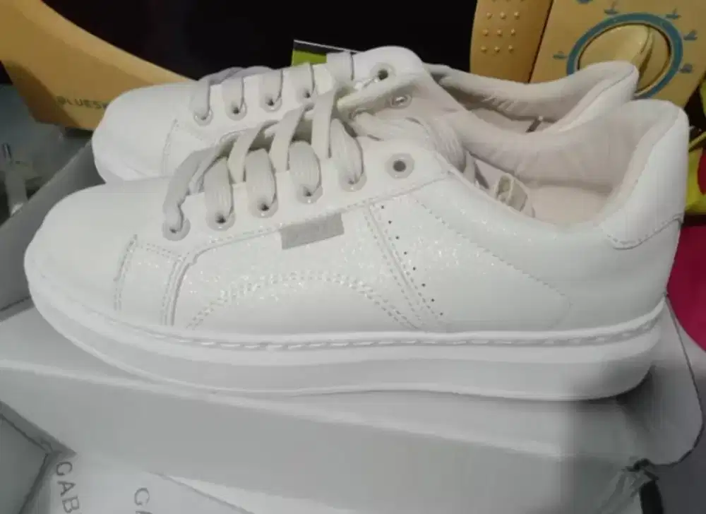 Sepatu Gabino wanita