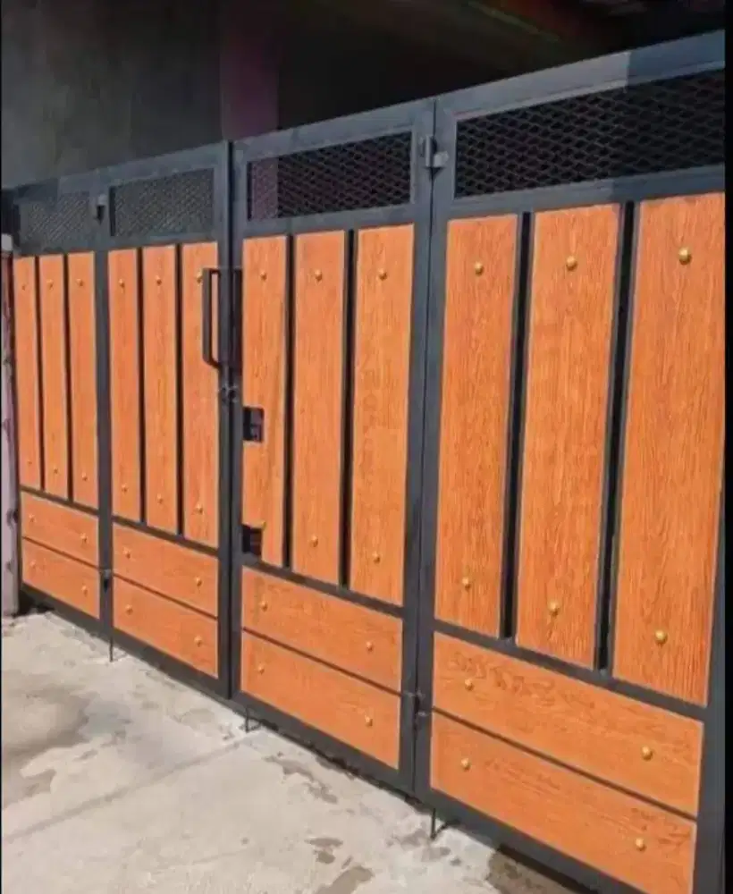 Pagar rumah minimalis woodplank