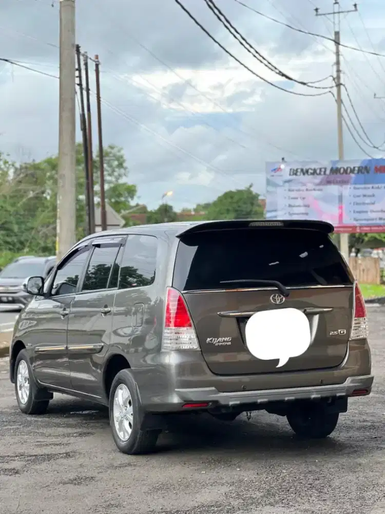 INNOVA G DIESEL METIC