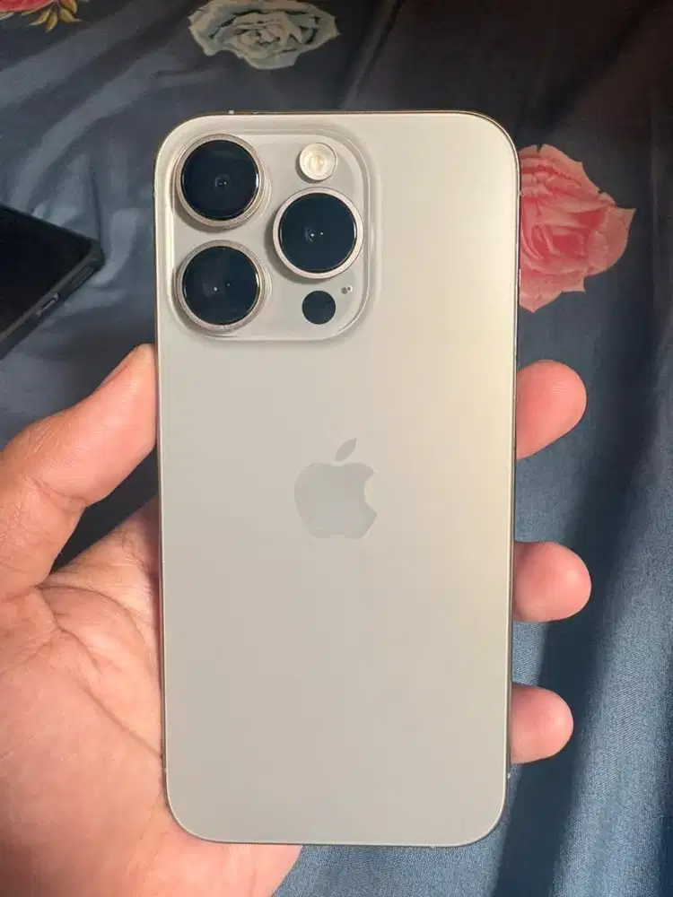IPHONE 15 Pro 128 Titanium