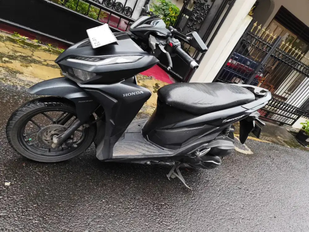 Vario 125 2019 matte black