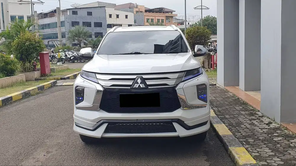 Mitsubishi Pajero Sport Dakar 2.4 Add On Bodykit Diesel 2022 Like New