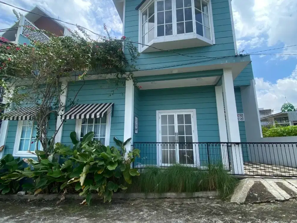 Dijual Villa Furnished View Gunung dan Wisata di Kota Batu