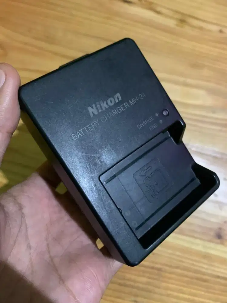 Charger Ori Nikon