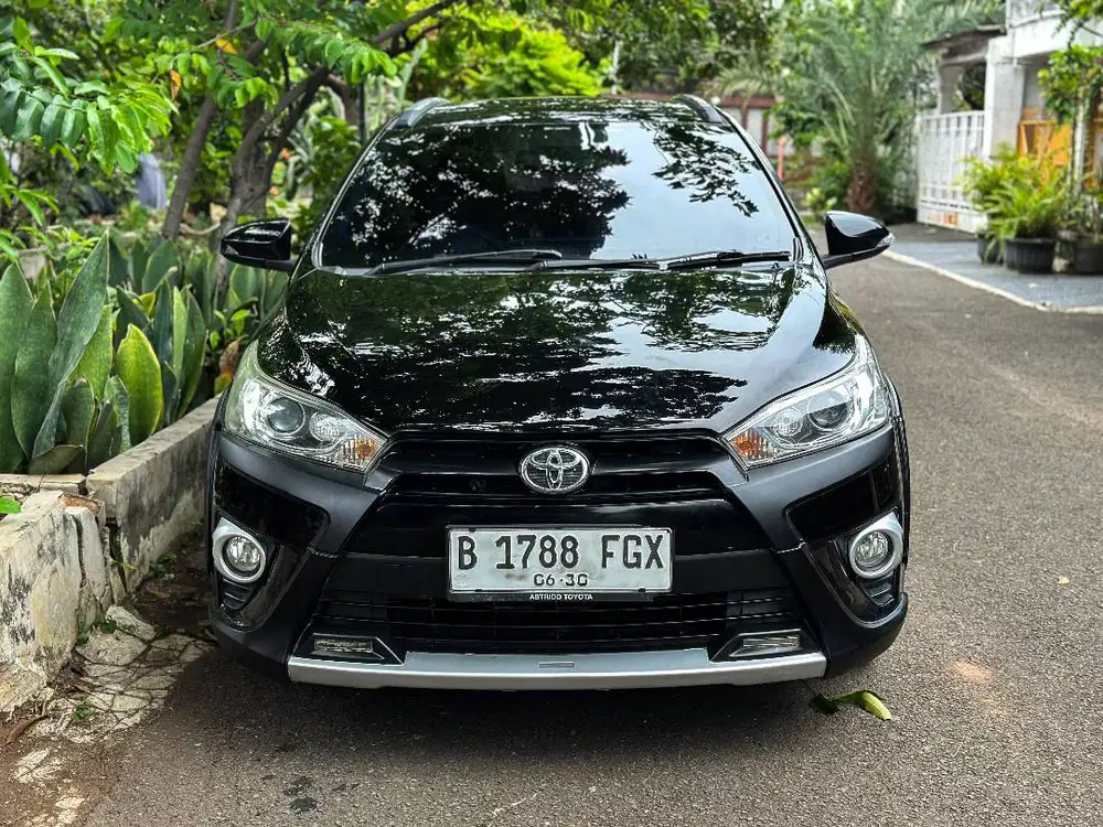 Yaris TRD Heykers AT 2017 Hitam DP 5jt Cash Atau Kredit Terbaik SeOLX!