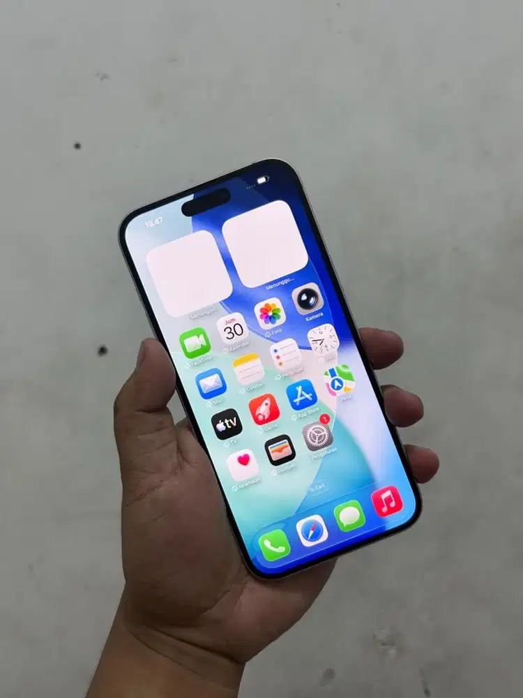 Iphone 15 plus 128GB ex resmi ibox fulset mines ada dent dikit