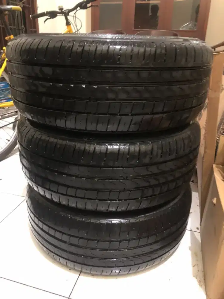 Ban Pirelli Cinturato P7 225/40/R18