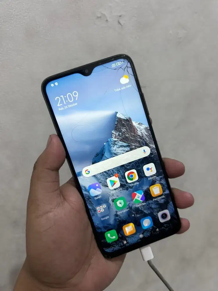Xiomi redmi 9T 4/64 hp dus aja mines retak sesuai foto ga ngefek