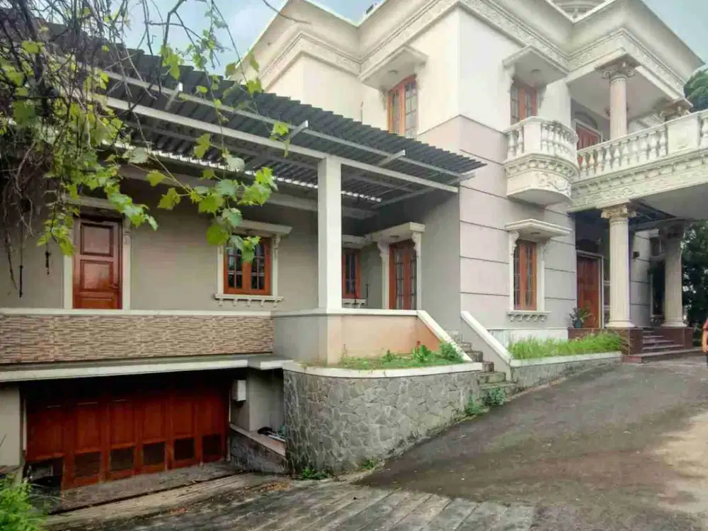 Dijual rumah mewah di cluster taman Permata Lippo Karawaci Tangerang