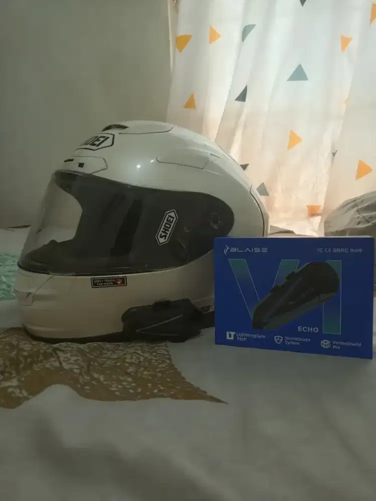 Helm Tsr Shoei X12 size M & BT Blaise V1