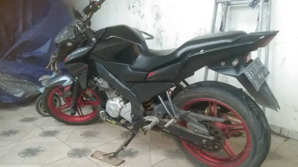 Motor YAMAHA Vixion