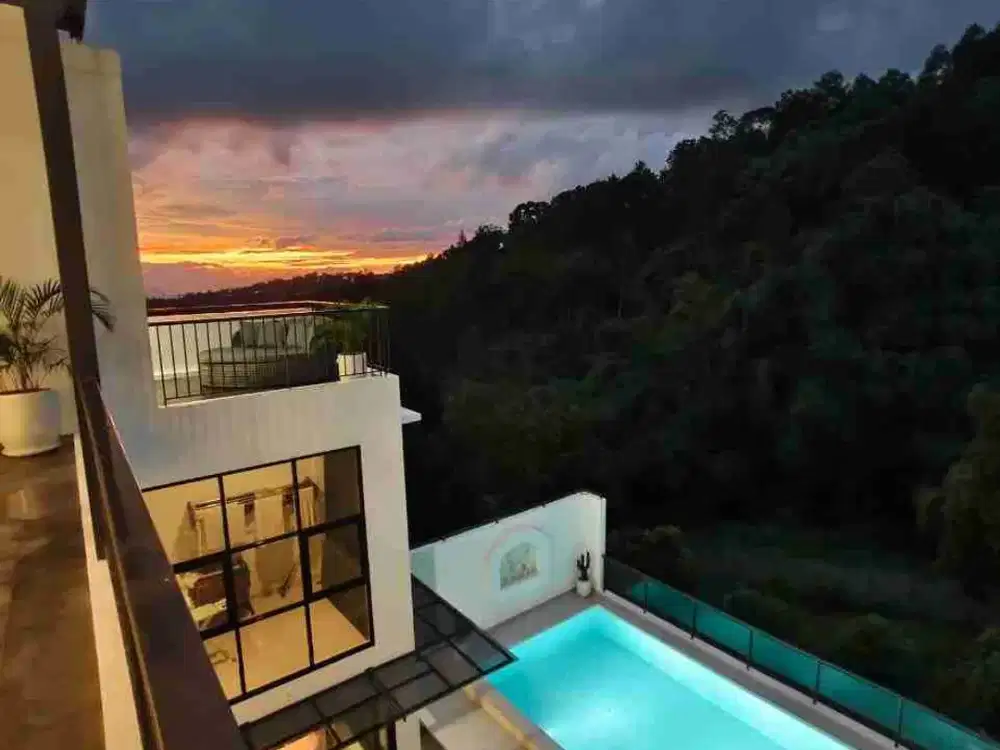 villa aktif mewah kawasan Dago dengan pemandangan Bandung city view