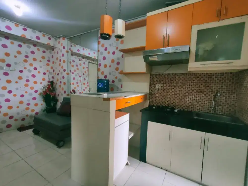 Apartemen Gading Nias 2 Kamar Lantai 3 di Emerald sudah Sertifikat view ke Taman