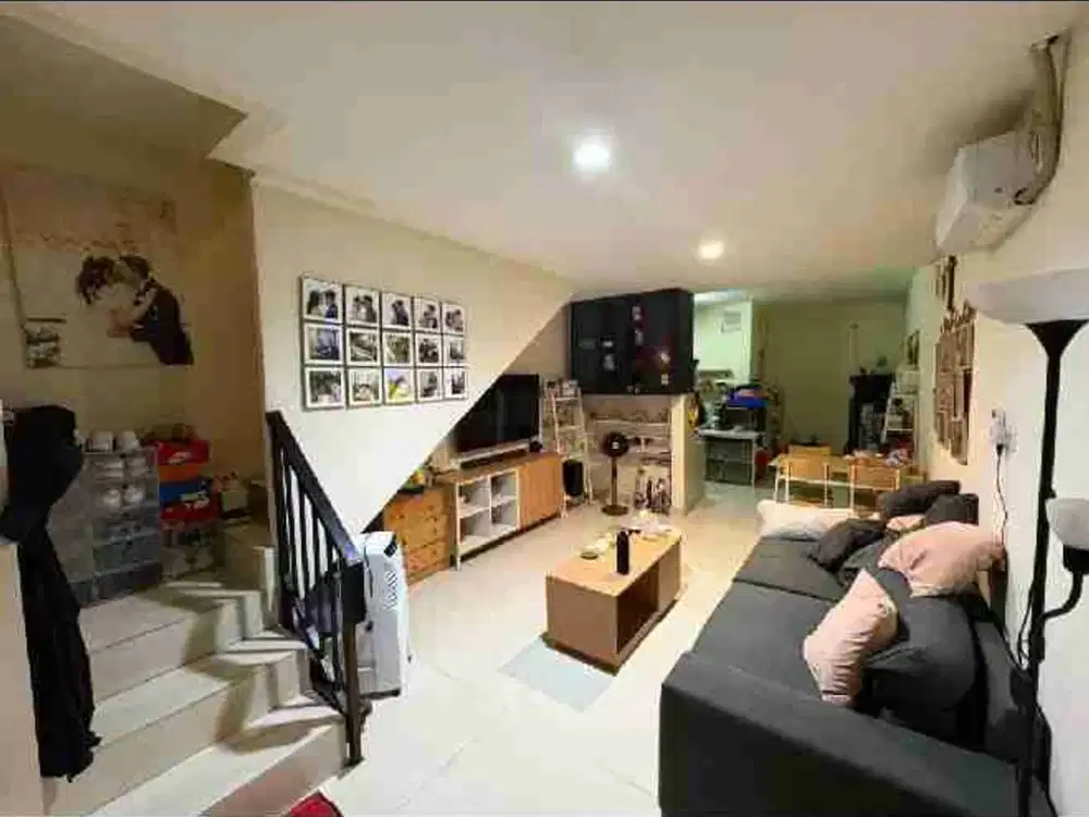 dijual rumah di taman palem lestari