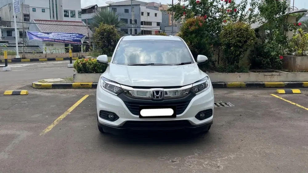 Km37rb honda hrv e cvt matic 2018 putih