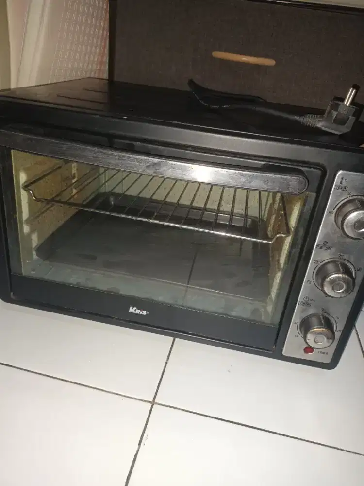 Oven bekas layak pakai