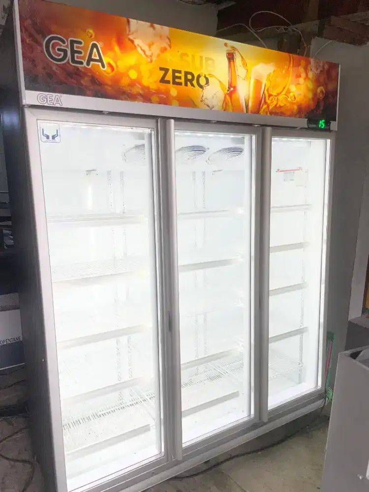 GEA Showcase 3 door Expo BC-1500