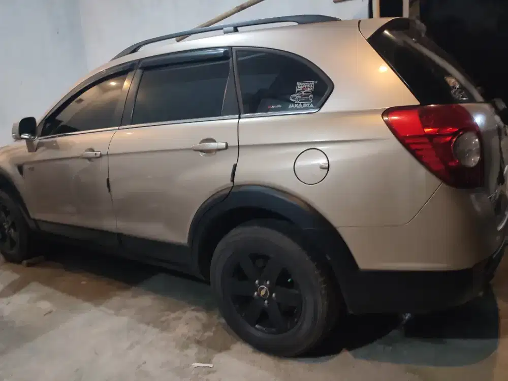 Chevrolet Captiva  LT 2.4.  2007