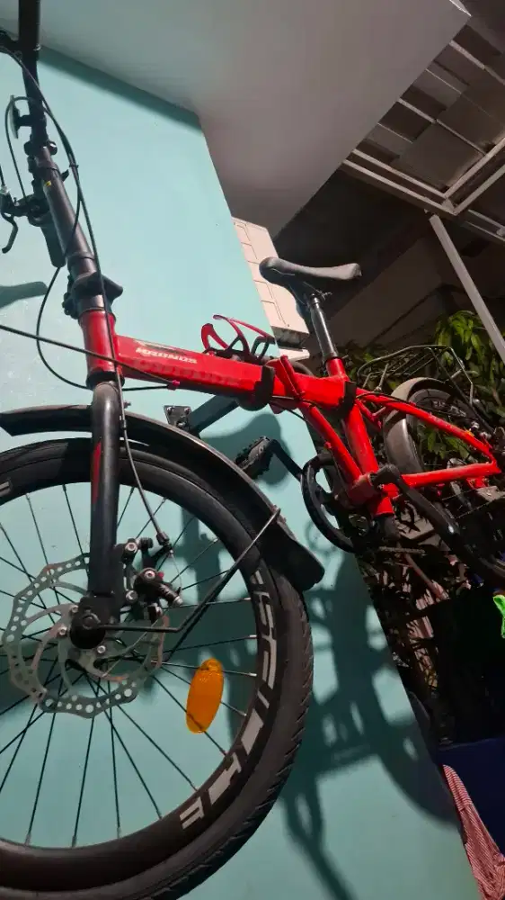 Sepeda lipat Element 20 inch Kronos merah