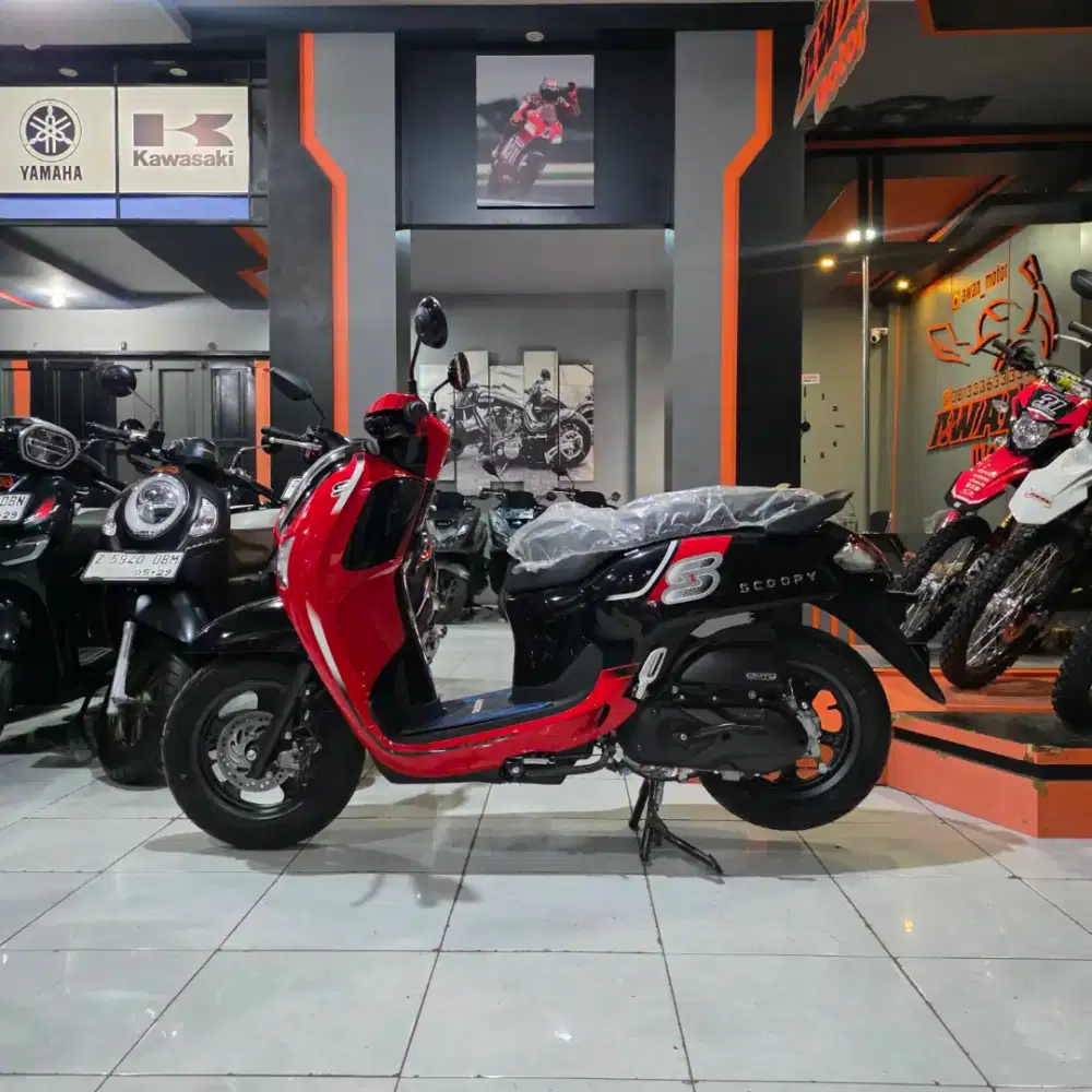 BRAND NEW SCOOPY SPORTY KM 0