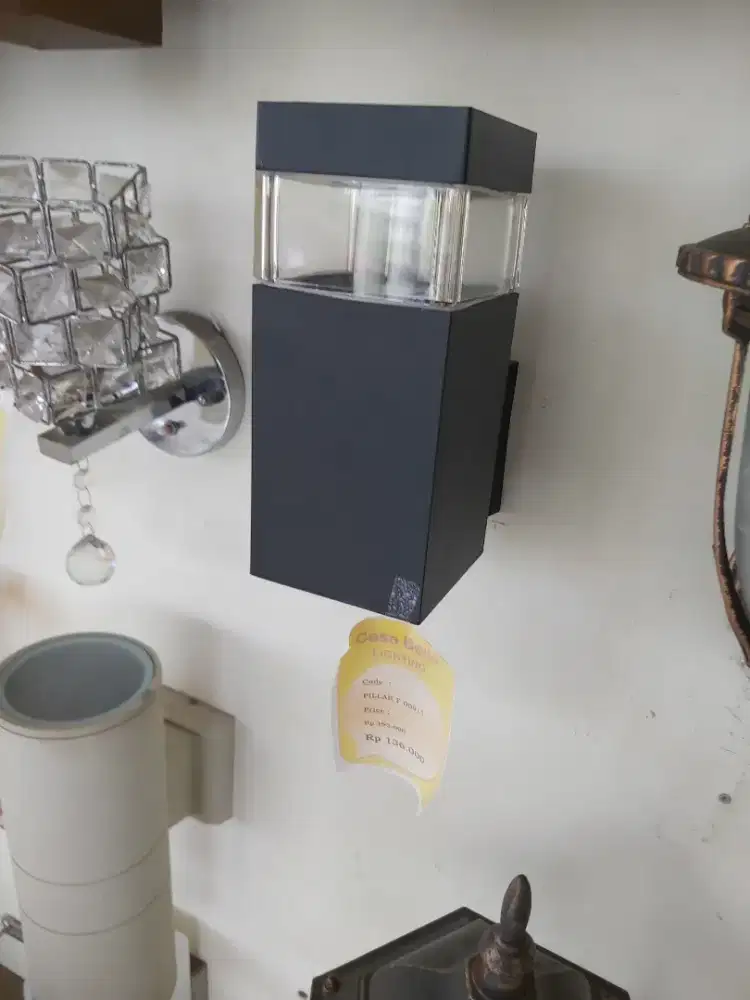 LAMPU HIAS DINDING MINIMALIS