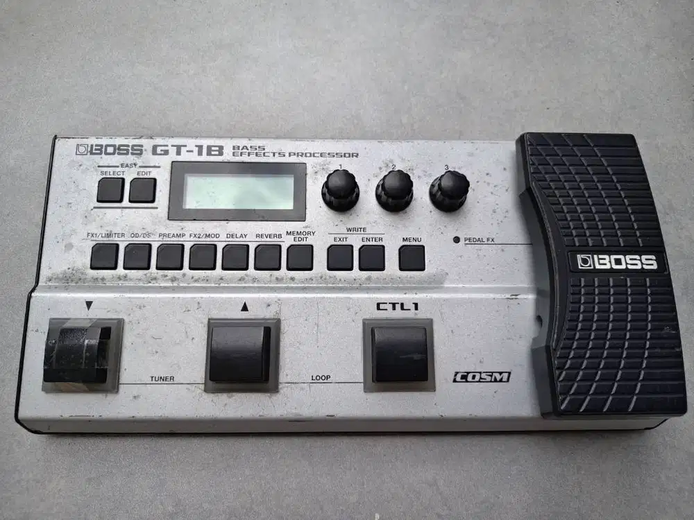 multi efek bass Boss GT-1B