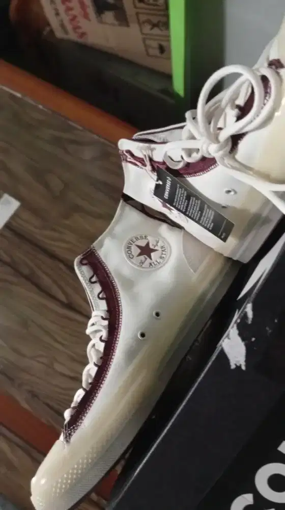 For sale converse original (made in Vietnam)