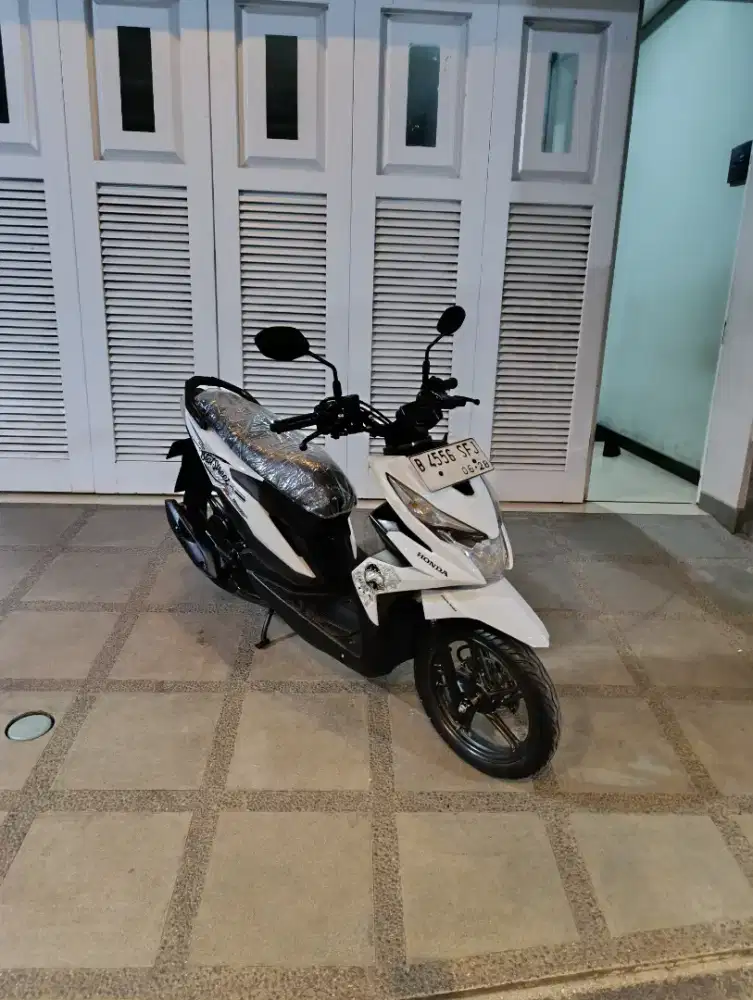 Bissmillah dijual motor Honda beat street 2018