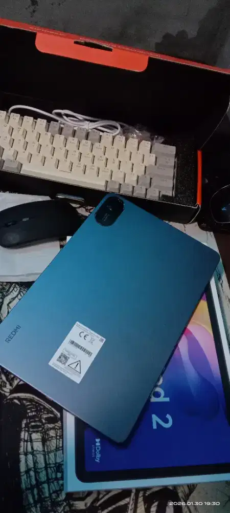 Redmi Pad 2 Ram 8 / 128 , Keyboard Gamming + Mouse + Case + Temperglas