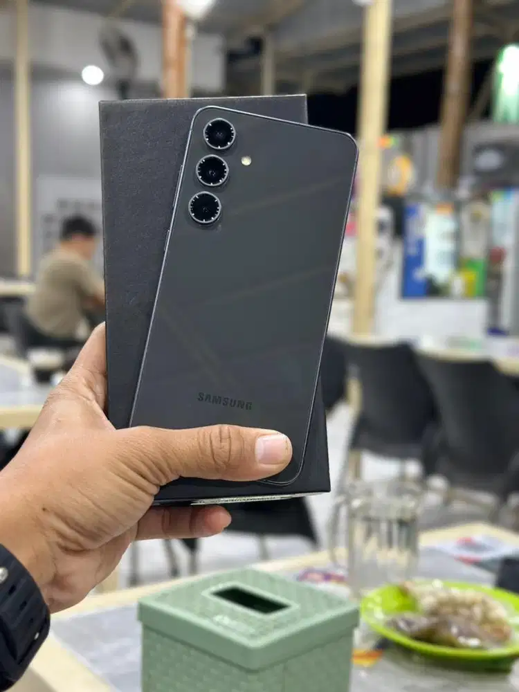 Samsung S24 FE 8/256GB