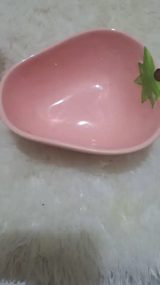 Mangkok mungil bentuk apel