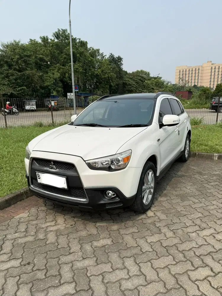 Outlander 2013 PX Istimewa bosku siap pakai Murah