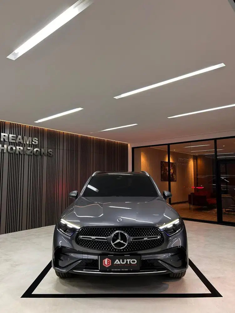 Mercedes Benz GLC300 AT 2024 Abu2 Mercy Km32rb Nik 2023 B7COY