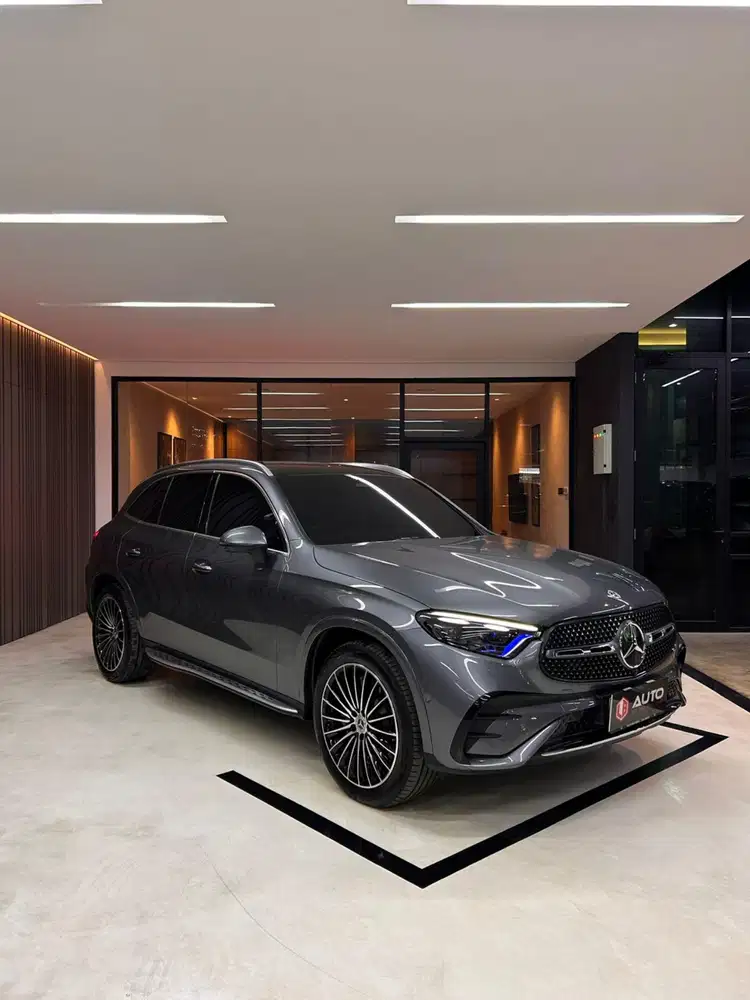 Mercedes Benz GLC300 AT 2024 Abu2 Mercy Km32rb Nik 2023 B7COY
