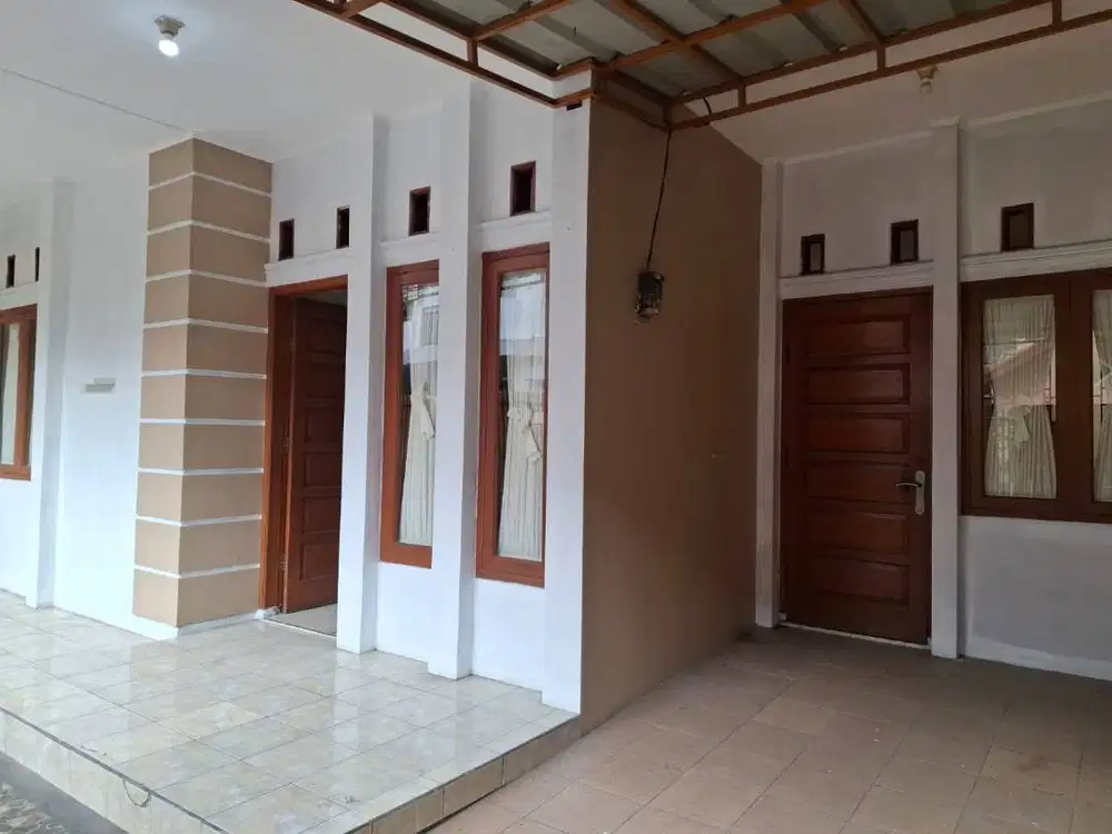 Rumah Nyaman 2 Lantai Siap Huni di Margahayu Raya