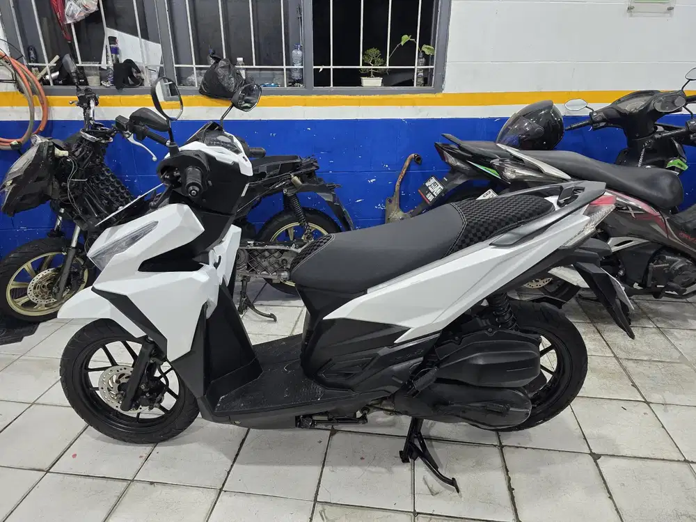 DIJUAL CASH HONDA VARIO 150 LED OLD THN 2017 PAJAK IDUP SIAP PAKAI