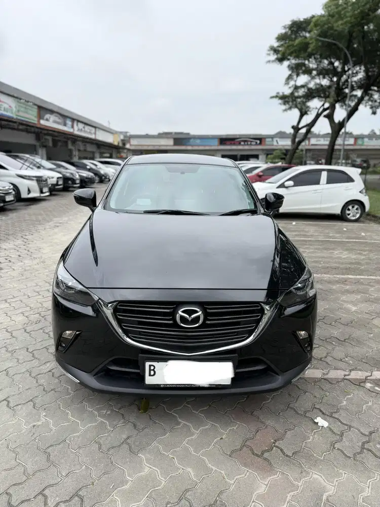 Mazda CX3 sport KM low tahun 2023 Hitam Berkelas elegan