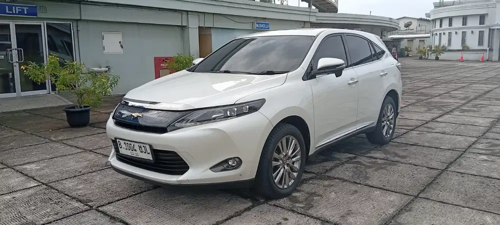 Toyota Harrier 2015 Bensin
