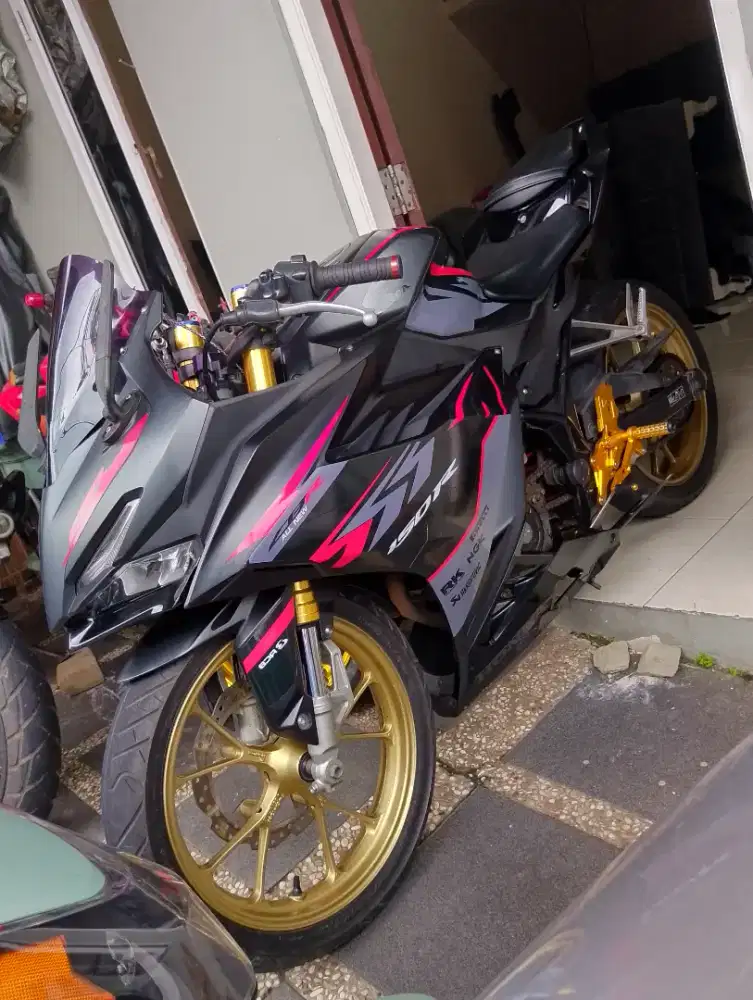 Honda CBR150 ganteng